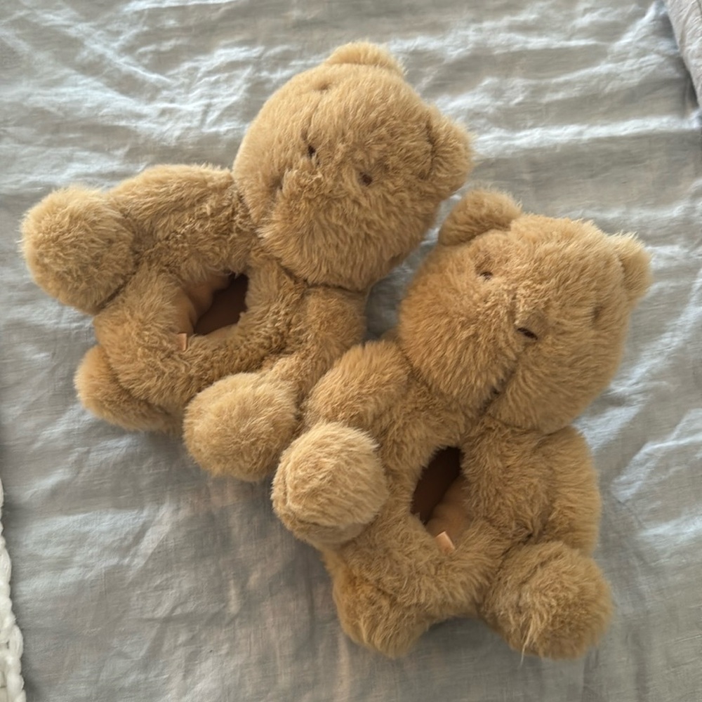Baby gap teddy bear sneakers size small